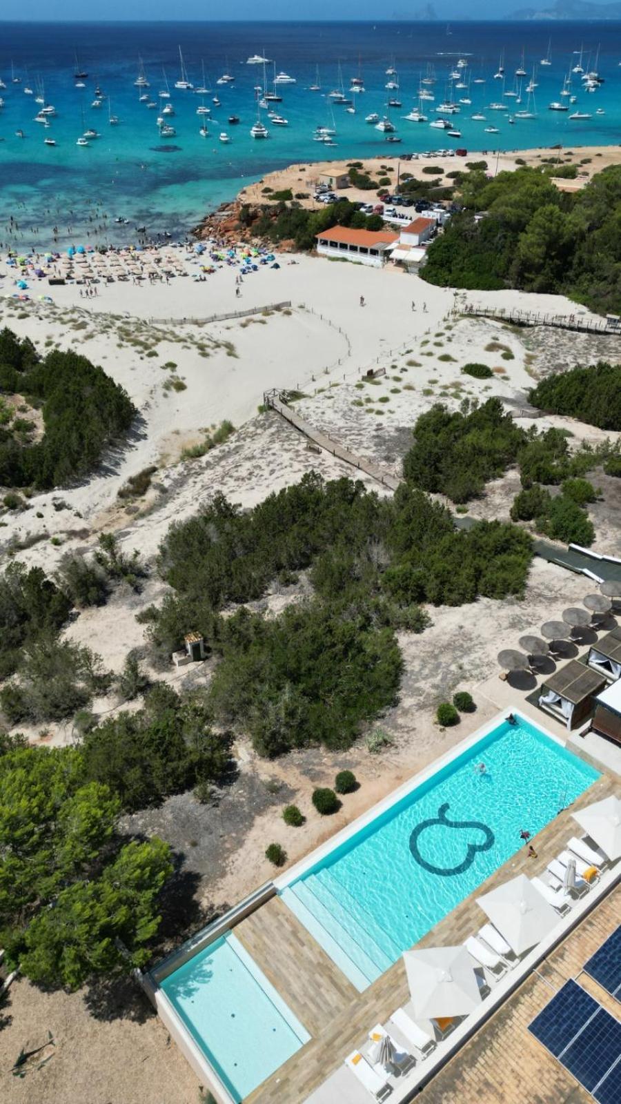 Hotel Cala Saona & Spa Exterior photo