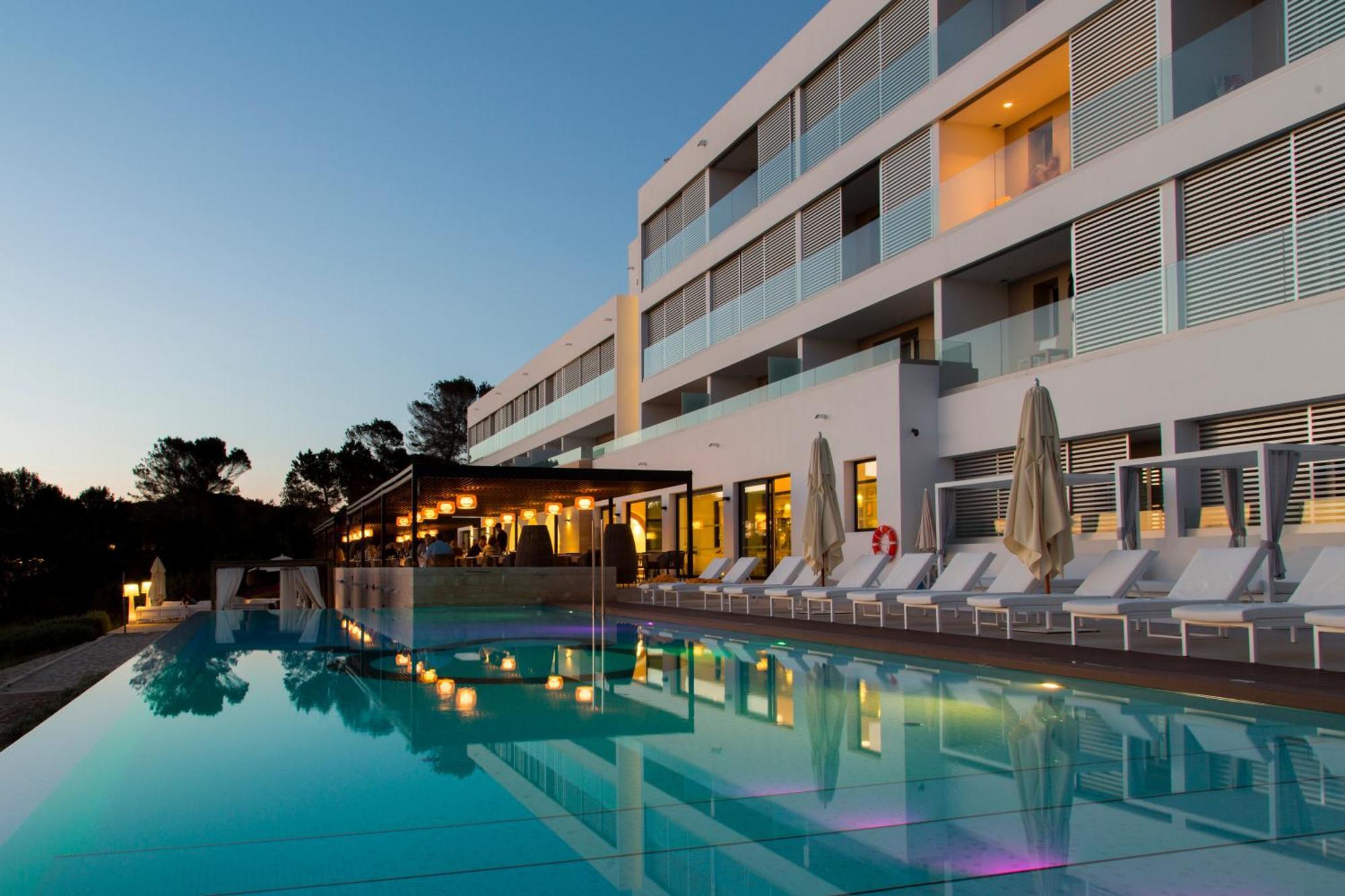 Hotel Cala Saona & Spa Exterior photo